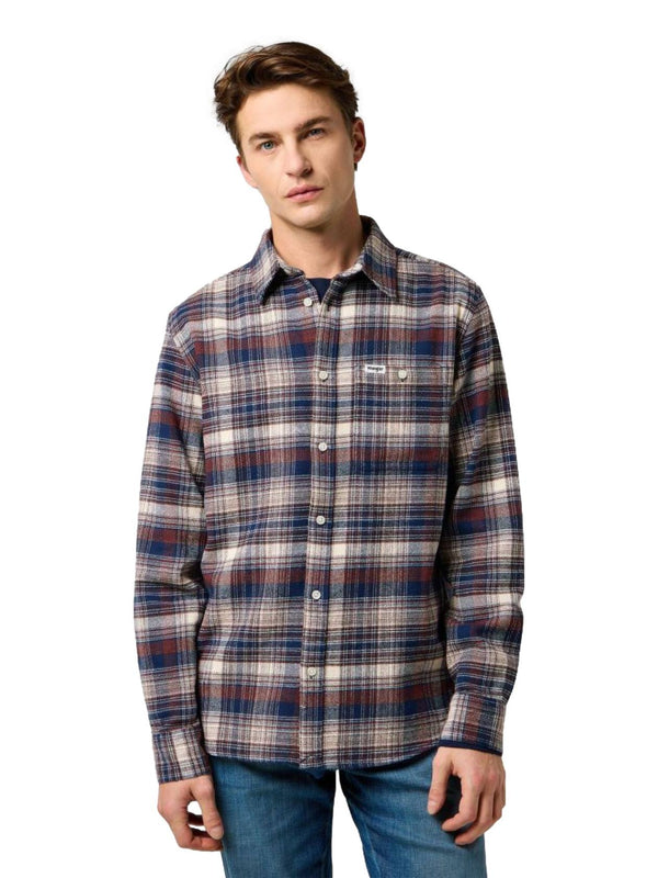 ΑΝΔΡΙΚΟ ΠΟΥΚΑΜΙΣΟ WRANGLER BRUSHED 1 POCKET