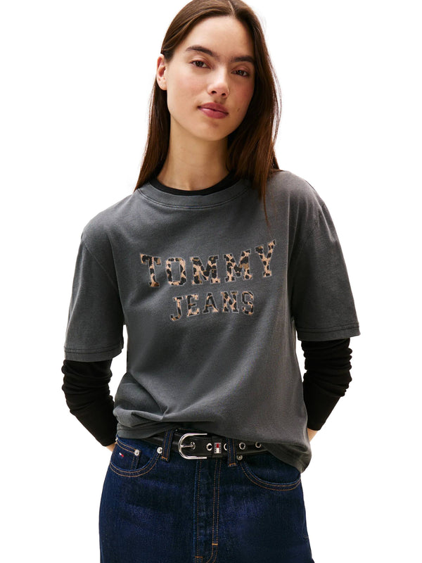 ΓΥΝΑΙΚΕΙΟ T-SHIRT TOMMY JEANS BXY LEOPARD VARSITY TEE